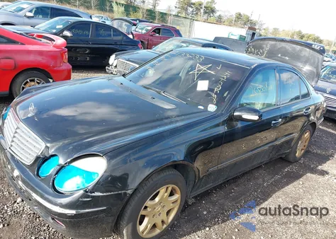 2004 Mercedes-Benz E 320 z USA, uszkodzony, nr VIN WDBUF65J24A415467